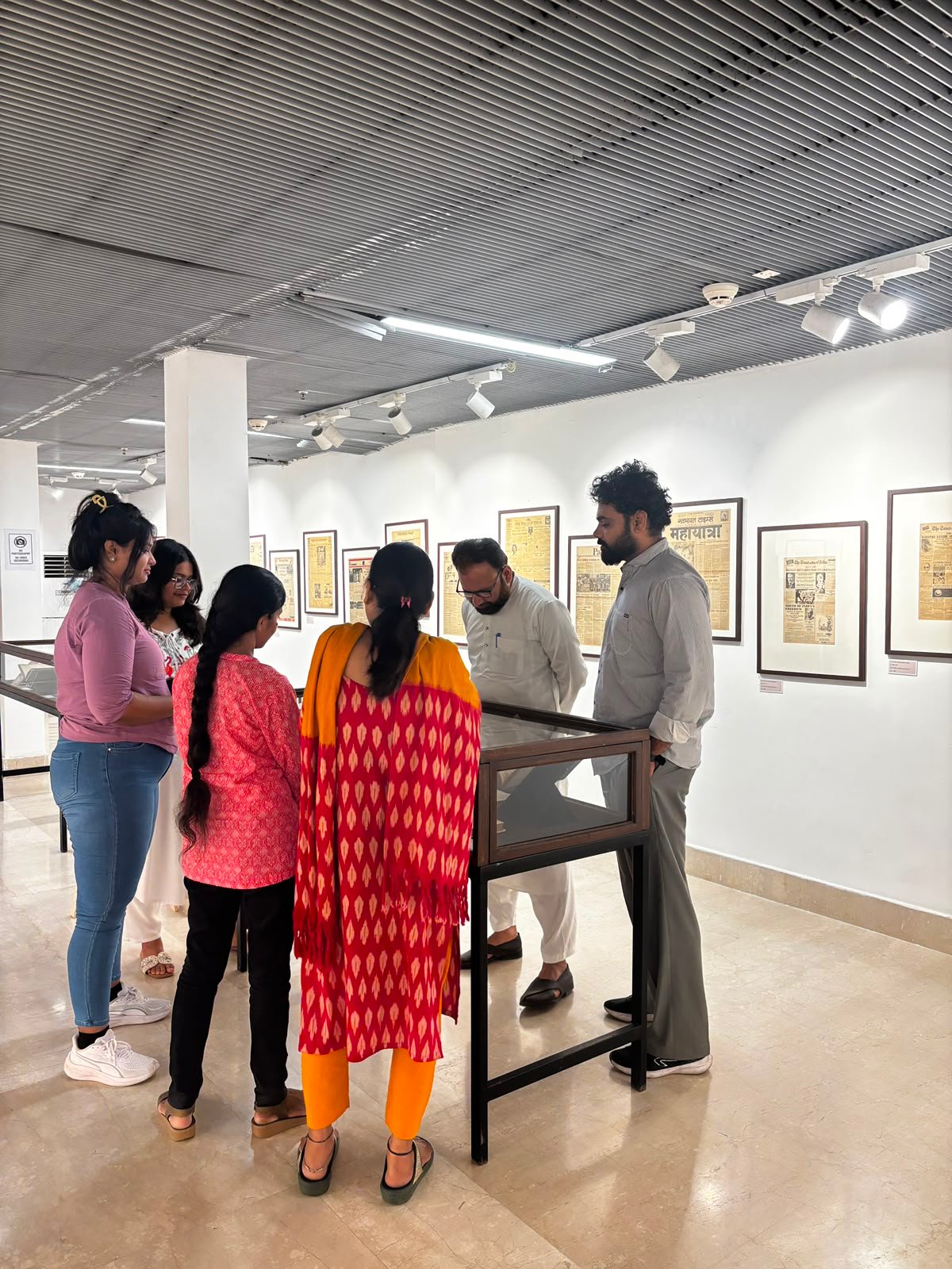 Guided Group Visits & Interactive Discussions